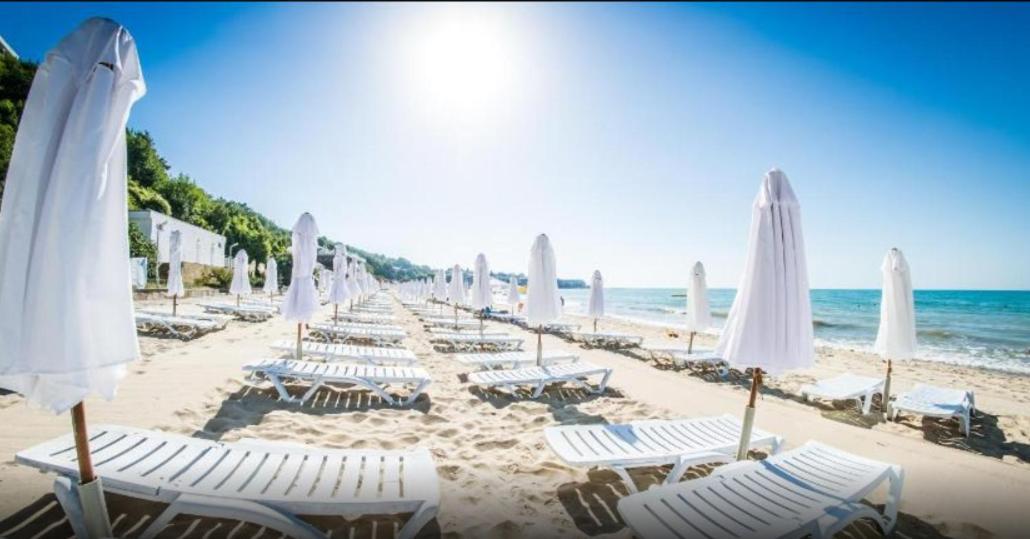 Sea Fort Club - Prestige Sea Viev Apartments エレニテ エクステリア 写真