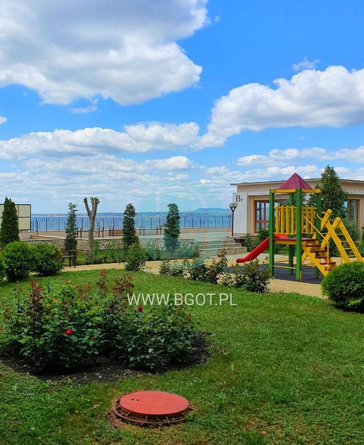 Sea Fort Club - Prestige Sea Viev Apartments エレニテ エクステリア 写真