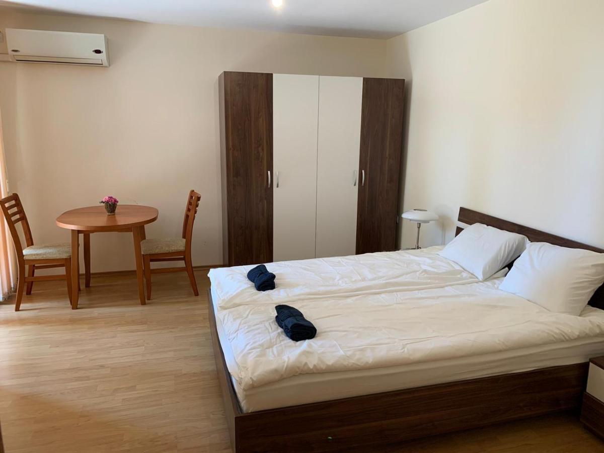 Sea Fort Club - Prestige Sea Viev Apartments エレニテ エクステリア 写真