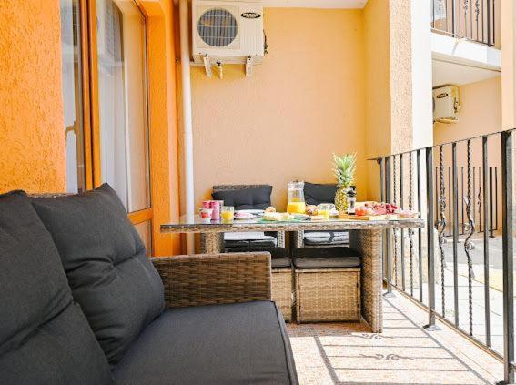 Sea Fort Club - Prestige Sea Viev Apartments エレニテ エクステリア 写真