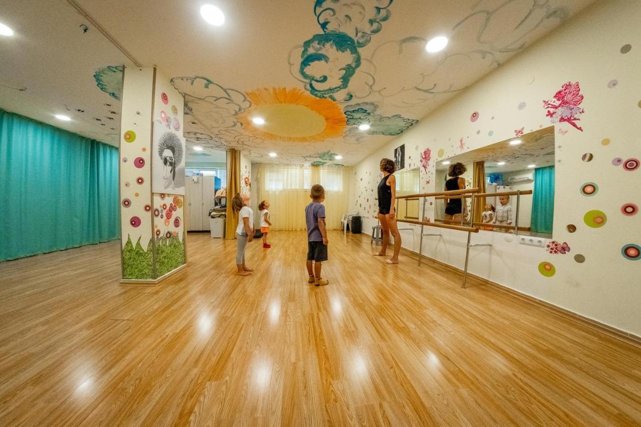 Sea Fort Club - Prestige Sea Viev Apartments エレニテ エクステリア 写真
