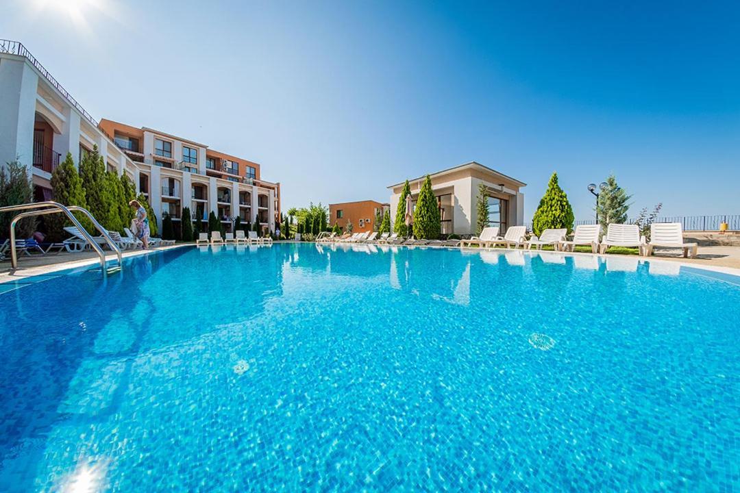 Sea Fort Club - Prestige Sea Viev Apartments エレニテ エクステリア 写真
